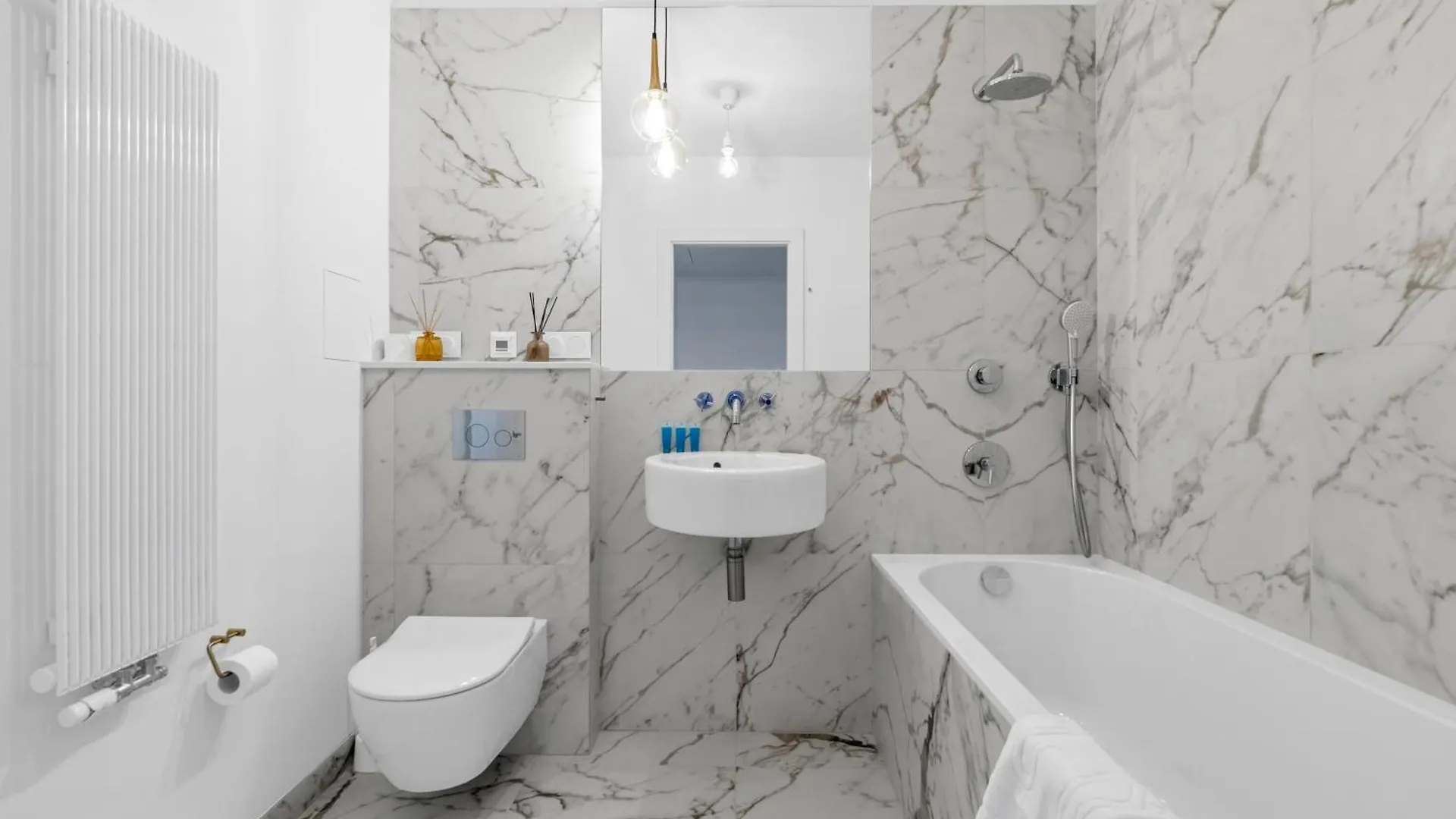 Varsovia Prestige Cityscape Apartment