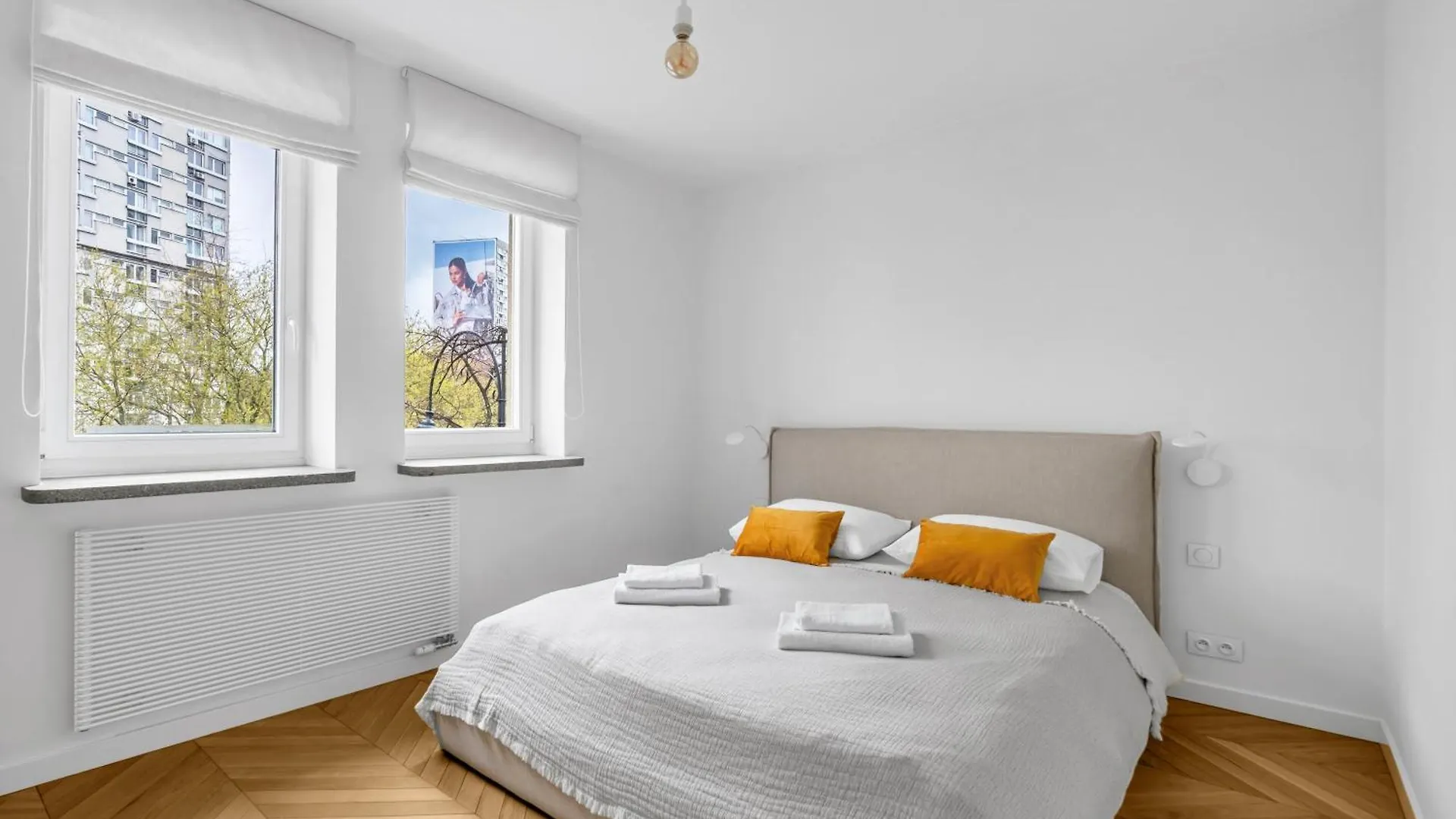 Varsovia Prestige Cityscape Apartment