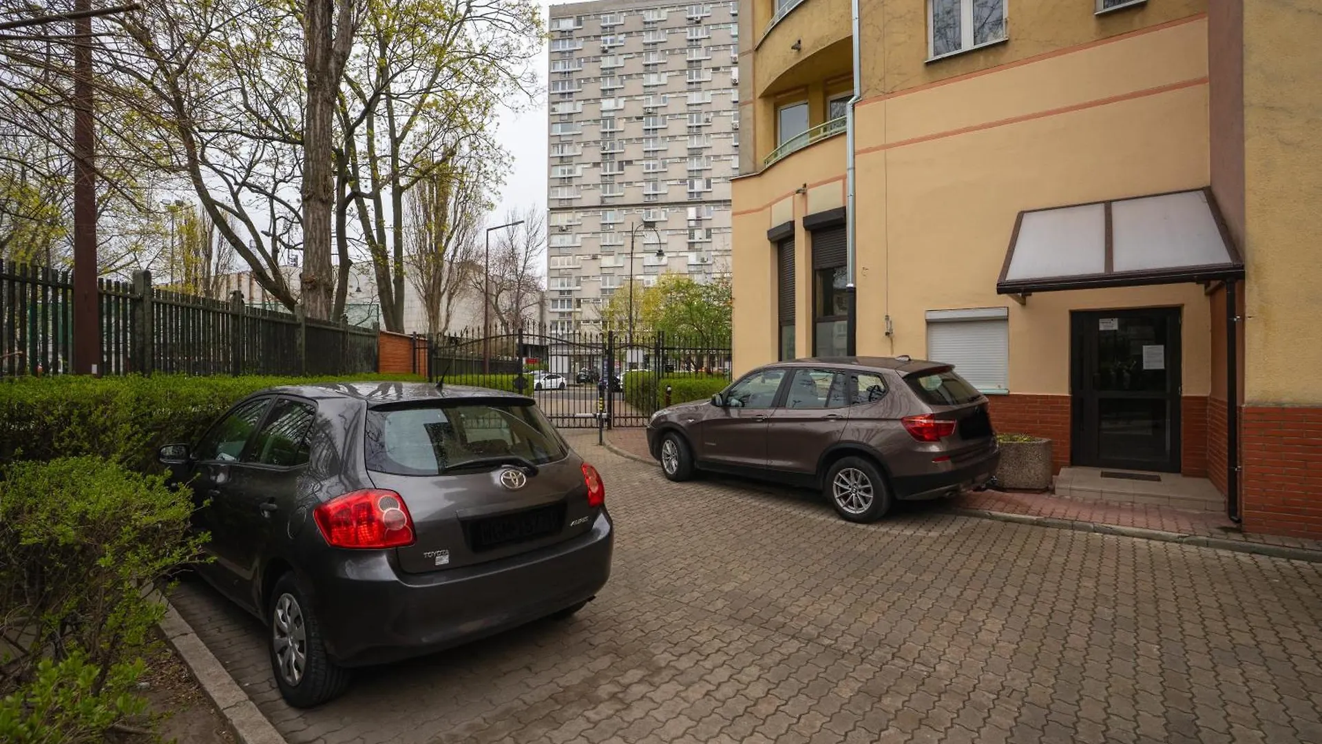 Varsovia Prestige Cityscape Apartment