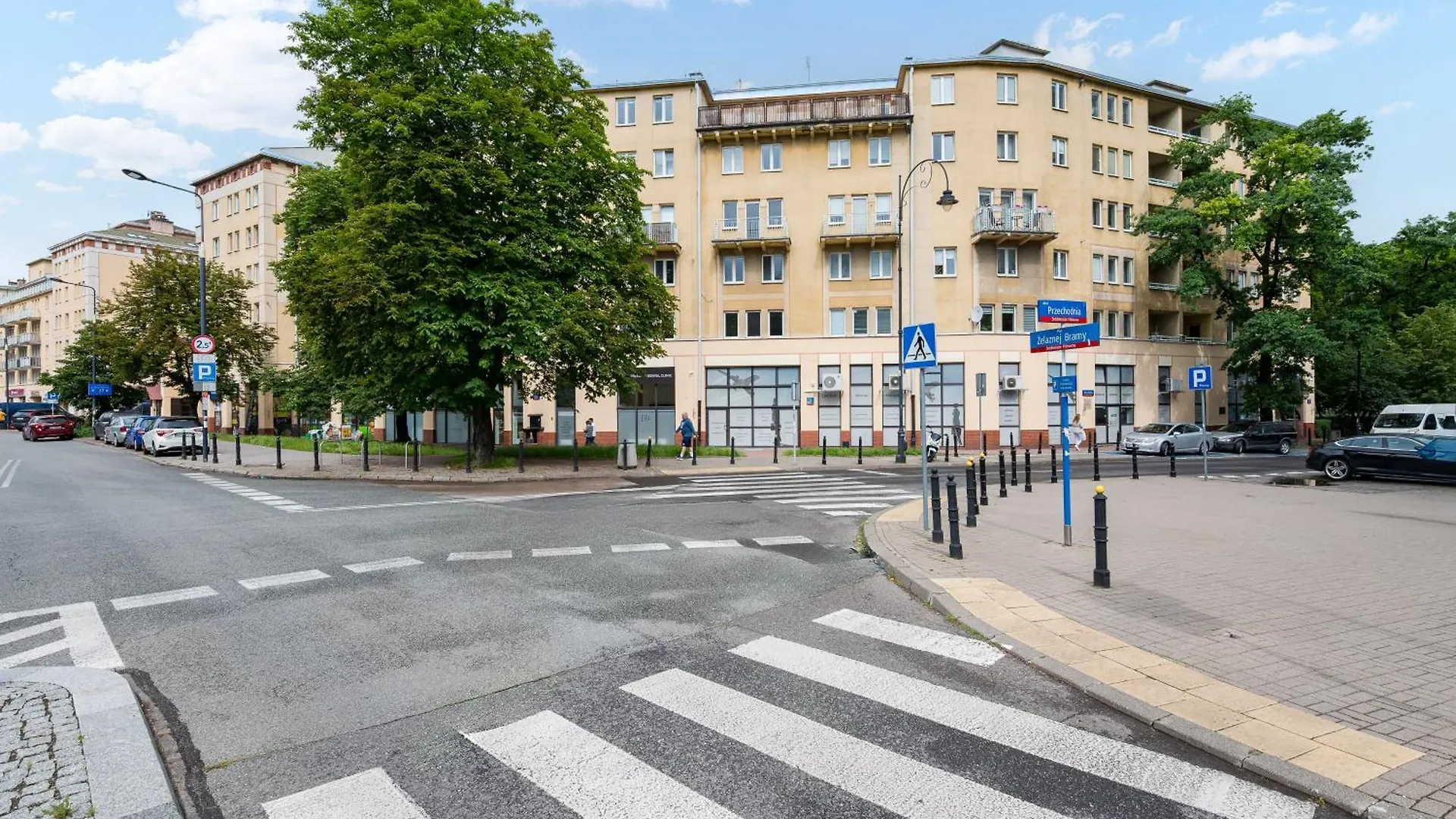 Varsovia Prestige Cityscape Apartment