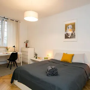 Cozy, Fully Equipped In Mokotow District Warszawa